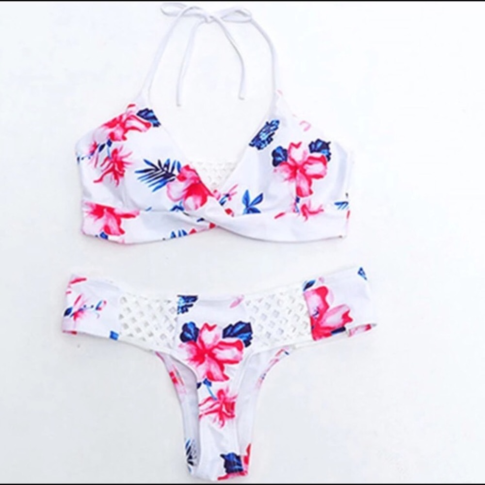 Floral Bikini Top - Picture 2 of 4